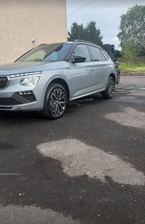 Skoda Kamiq: Snow foam pre-wash